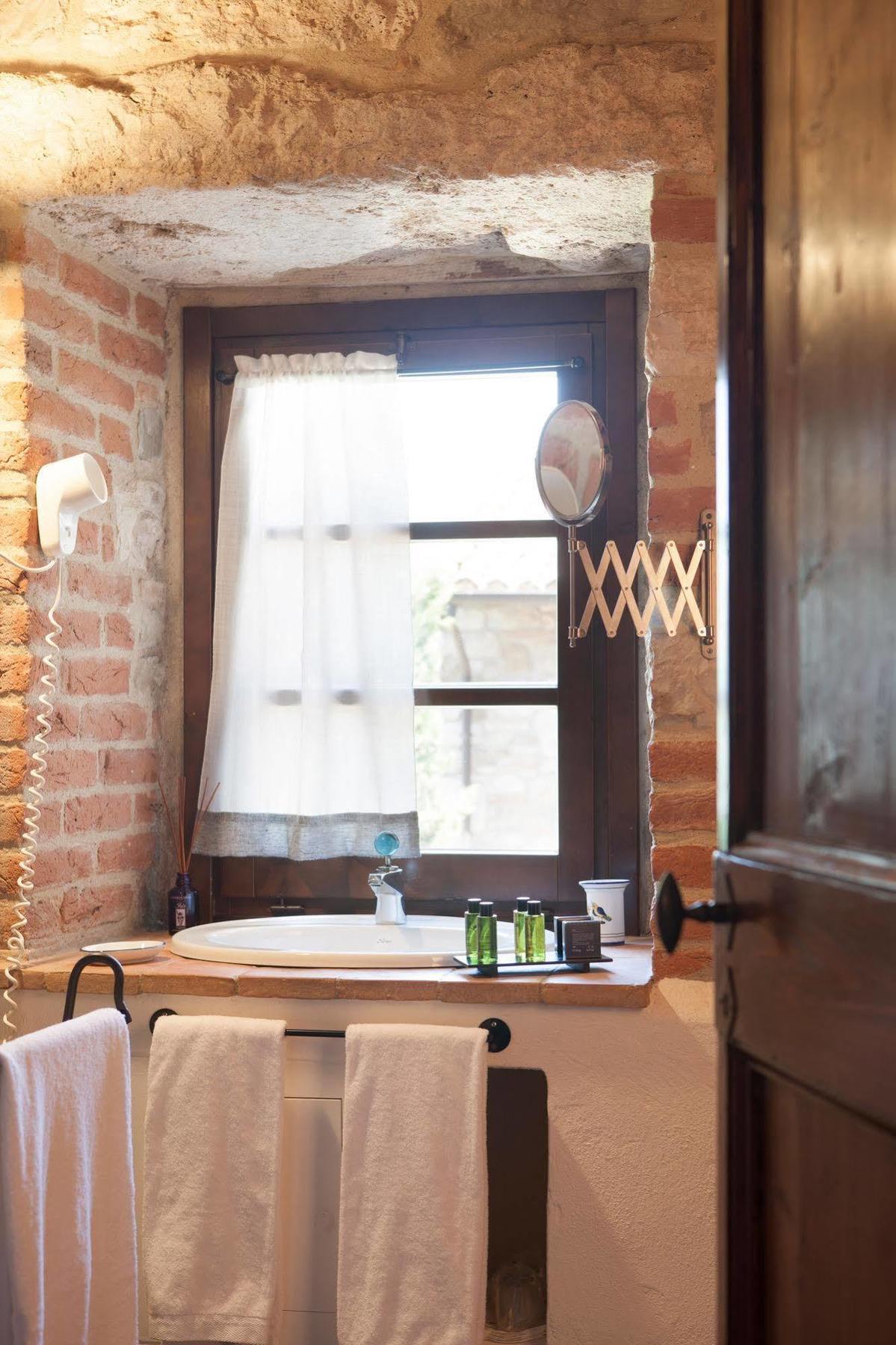 Tenuta Di Canonica Todi Eksteriør billede